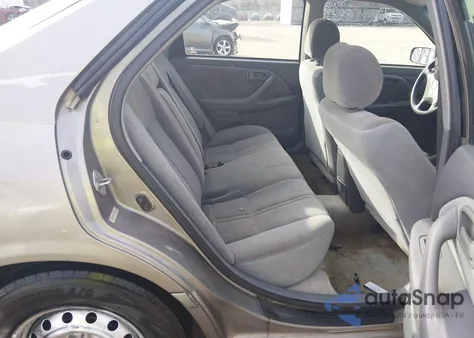 2000 Toyota Camry Ce from USA, damaged, VIN 4T1BG22K0YU644886